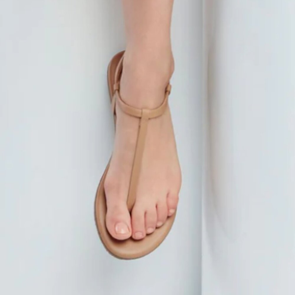 NEW! TKEES Mariana Sandal in Pout, Size 7